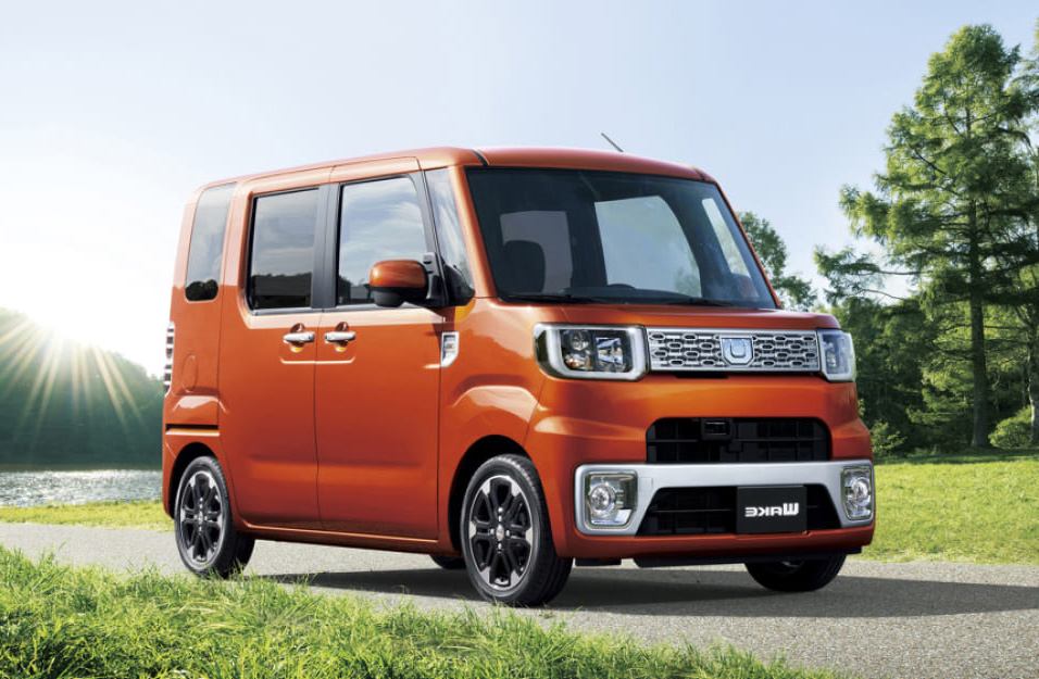 Замена аккумулятора Daihatsu Wake