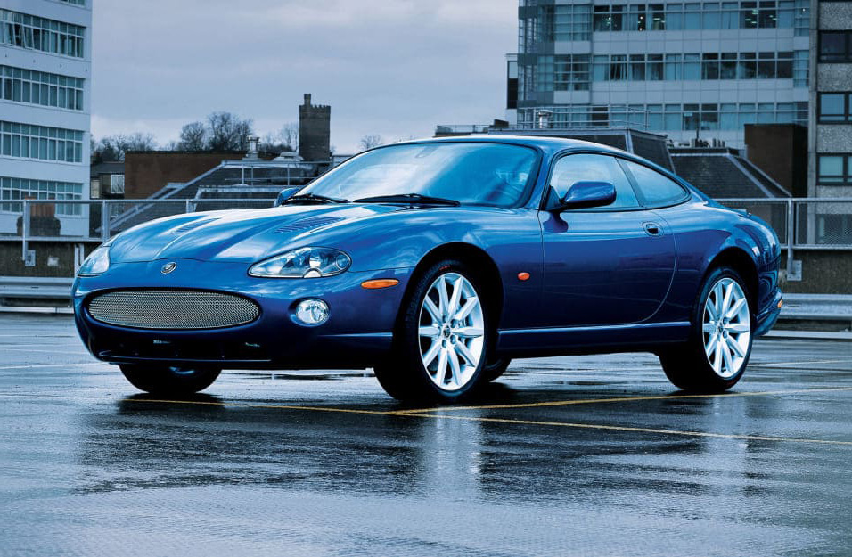 Замена аккумулятора Jaguar Xk