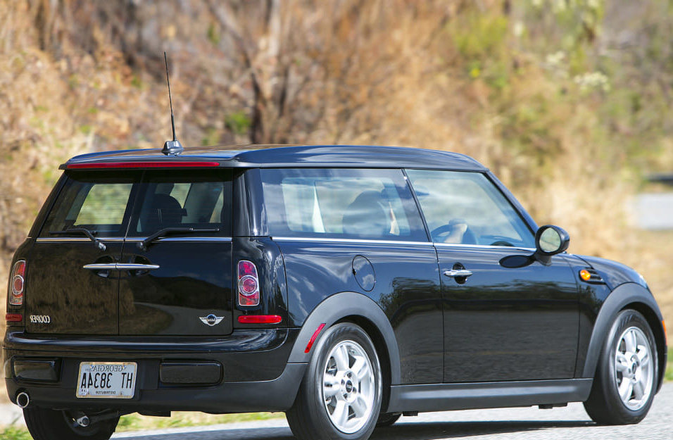 Замена аккумулятора MINI Clubman